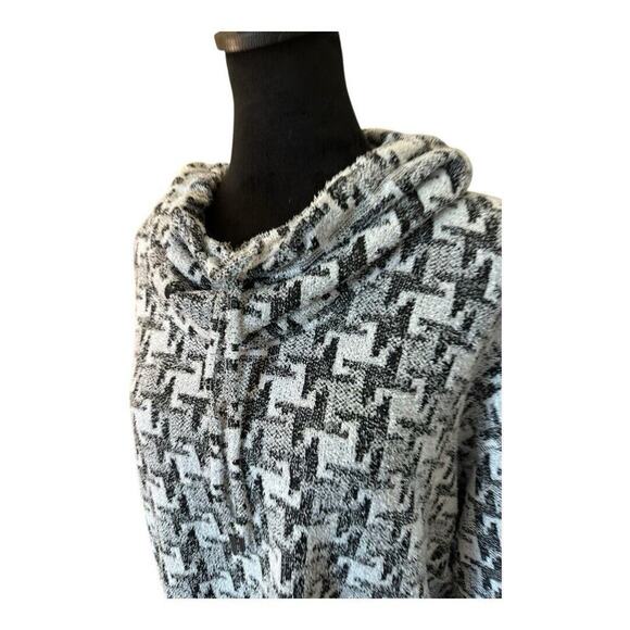 SKYES THE LIMIT Womens XL Geo Print Cowl Neck Sweater - Picture 2 of 8